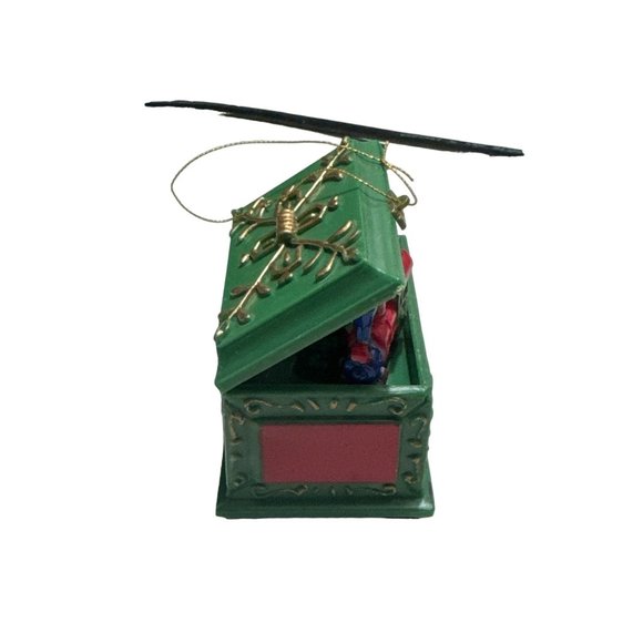 Santa's Secrets Christmas Tree Ornament Limited Ed Green Toy Box - Picture 4 of 5